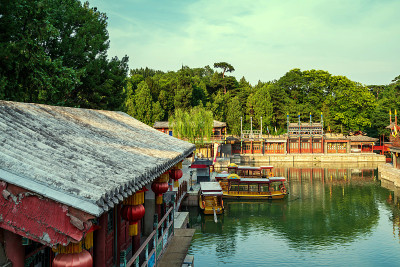 颐和园，后山湖和苏州街