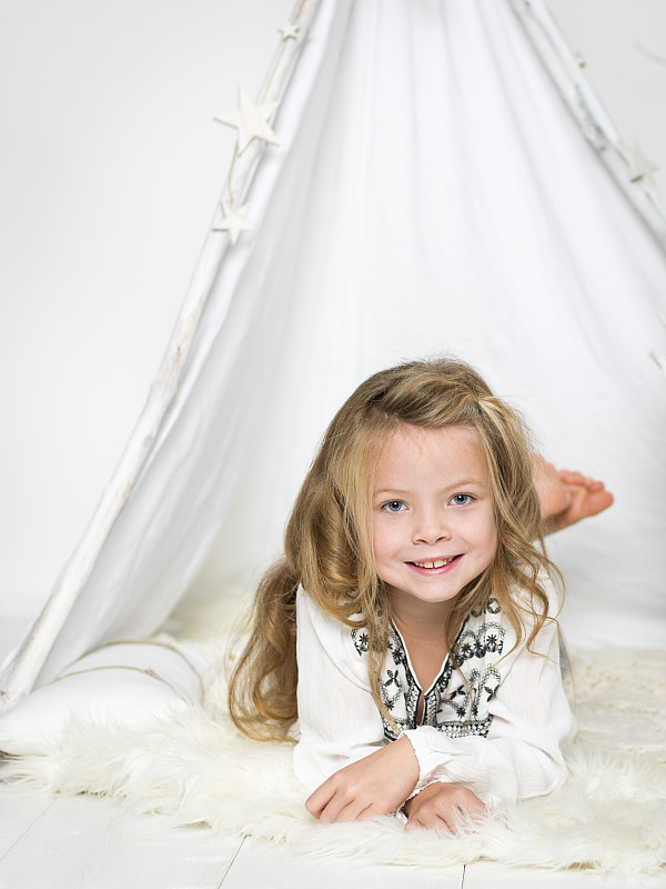 mädchen_studio_weihnachtsszene