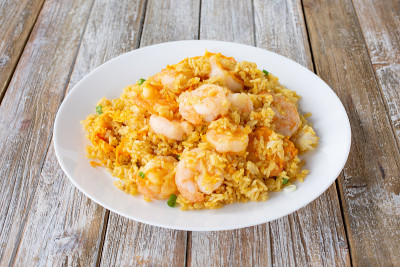 虾仁炒饭盘