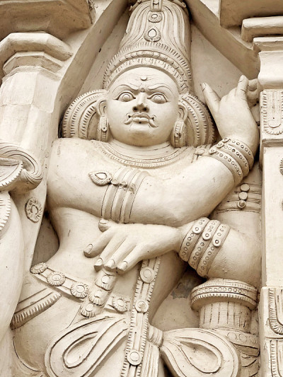 在印度泰米尔纳德邦坎奇普兰的历史Kanchi Kailasanathar寺庙的砂岩上雕刻的古代印度教