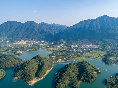中国浙江省千岛湖地标鸟瞰图