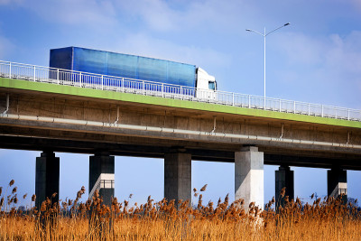 城市高速公路。城市风光