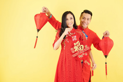 夫妻欢度春节