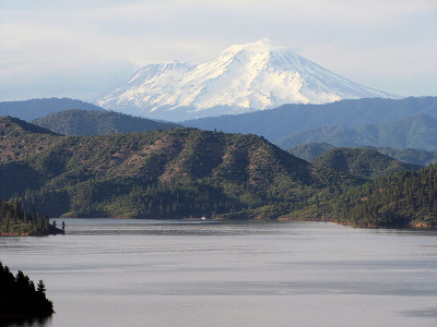 沙斯塔山白山