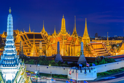 大皇宫和Wat phra keaw在日落曼谷，泰国