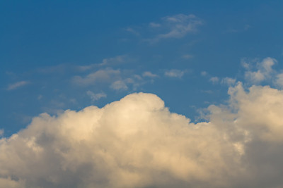 天空和云