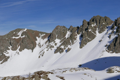 冬季阿尔卑斯山上的蒙热伏尔雪景