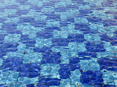 池中的水