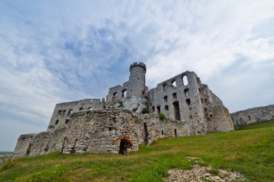 中世纪城堡Ogrodzeniec
