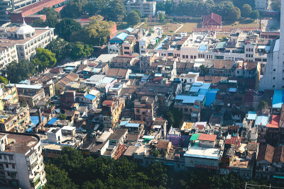 美丽的广角鸟瞰图的广州，广东，中国与天际线和风景以外的城市，从观景台