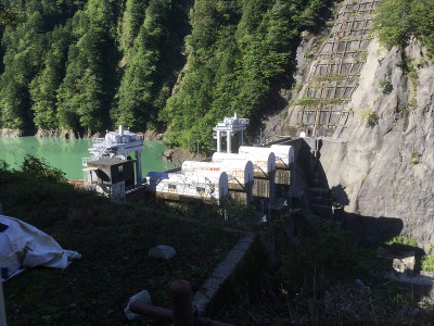 Kurobe峡谷Kurobe河沿岸的风景