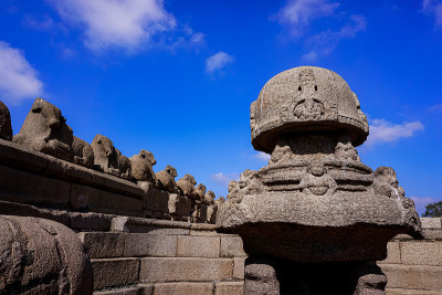 由Pallavas建造的海岸寺庙是联合国教科文组织世界遗产，位于大南印度建筑，泰米尔纳德邦，Mama