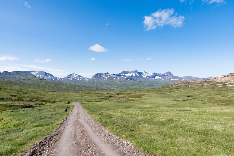 冰岛Borgarfjordur Eystri美丽的乡村景观