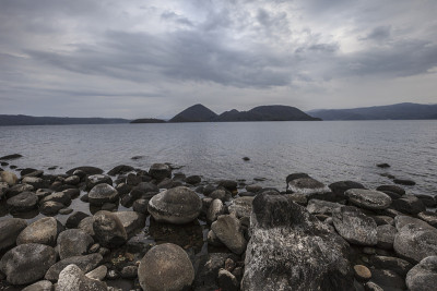 北海道的托雅湖景观。