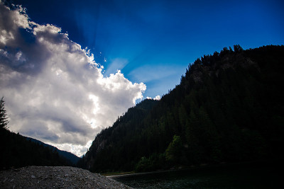 山湖
