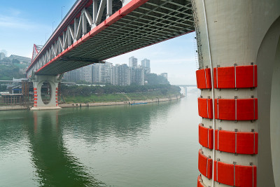 长江大桥和重庆城市风景