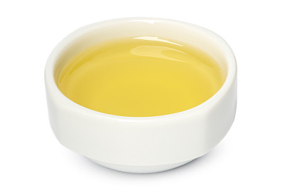 小碗，橄榄油，白色底色