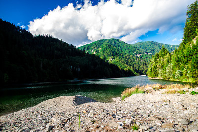 山湖