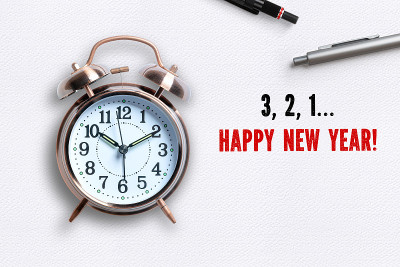 闹钟和短信3、2、1…新年快乐