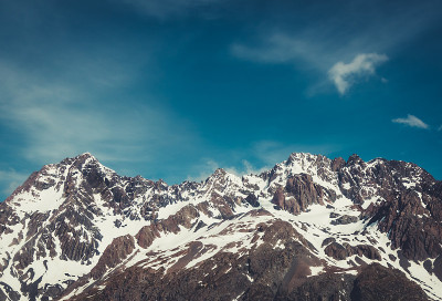 雪山山脉冬季景观