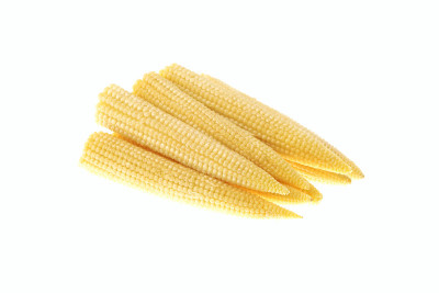 一堆孤立的小玉米