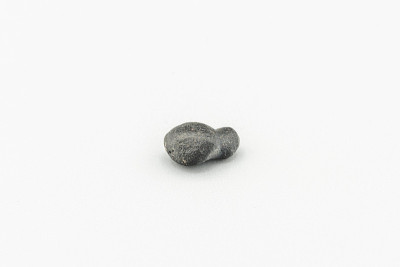 Black magnetic Tektite Meteorite called Atacamaite