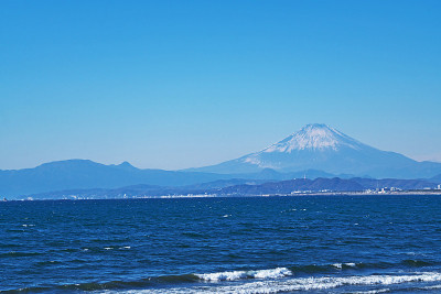 长崎海滩和富士山