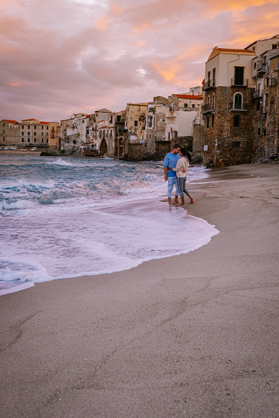 Cefalu，意大利巴勒莫省西西里岛的中世纪村庄