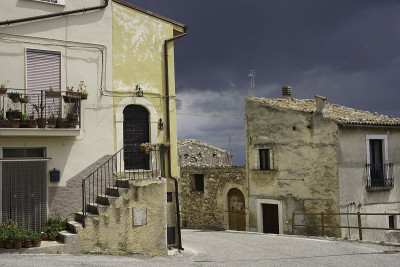 Castelvecchio Calvisio，阿布鲁齐大萨索自然公园的中世纪村庄