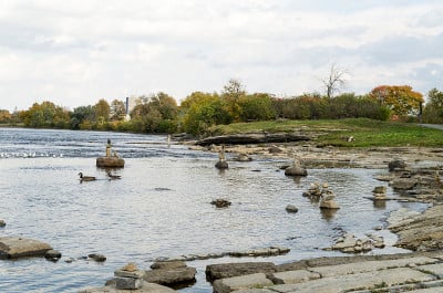 2017 Inukshuks在Remics Rapids