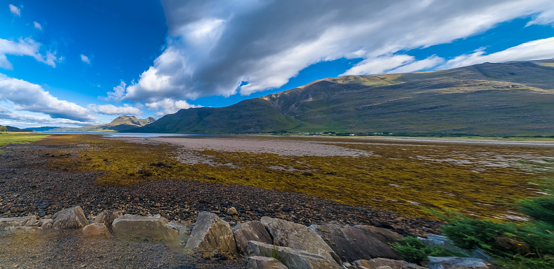 沿着标志性的NC500海岸路线，苏格兰高地最北部的美丽风景