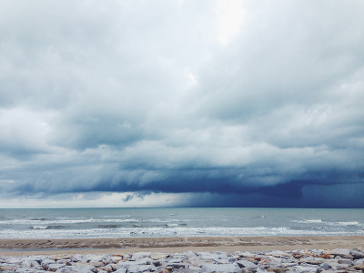 美丽的热带海雨景