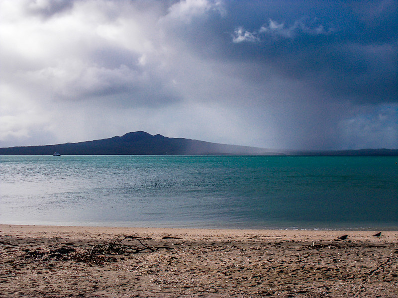 Rangitoto来自新西兰奥克兰Mission Bay
