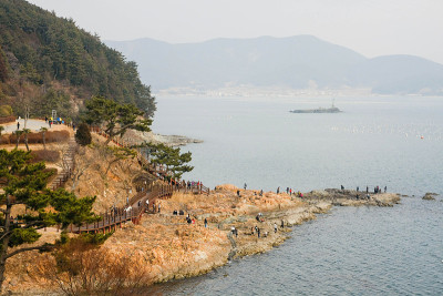 在韩国东英的公园