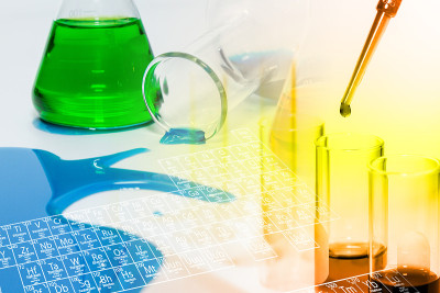 拥有科学实验设备和科学背景的科学家