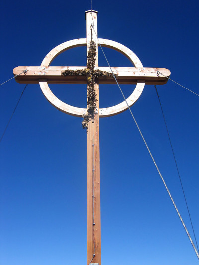在山中Cross
