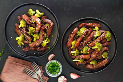 轻松炒牛肉和西兰花