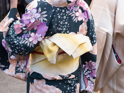 系着和服的带子