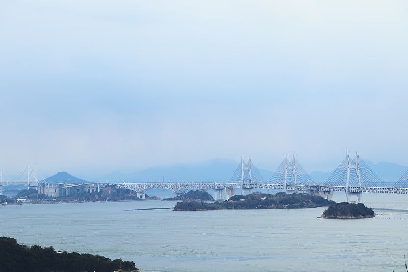 濑户大桥连接日本冈山县和香川县。