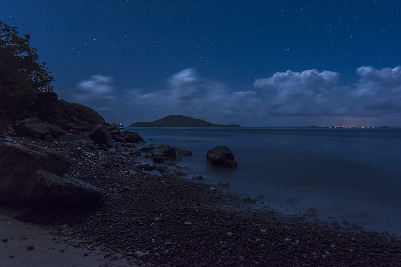 加勒比海岛的夜晚