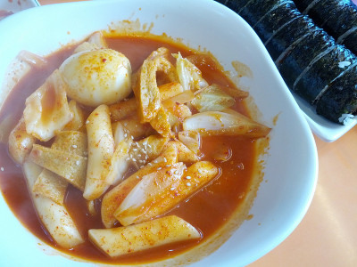 炒年糕和泡菜