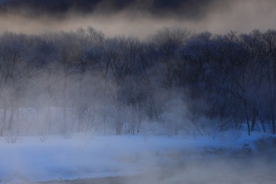 雪景的河流