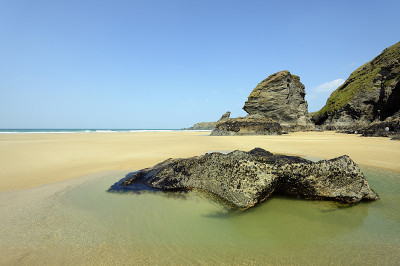 在Bedruthan台阶上的Stack Rock