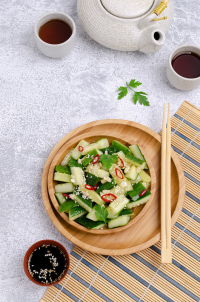 中式调味黄瓜沙拉