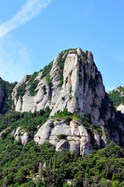 蒙特塞拉特山