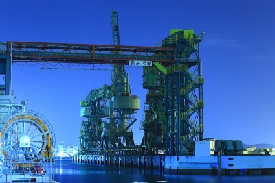 工厂夜景