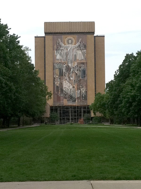 触地得分耶稣，圣母大学，南本德，印第安纳