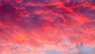 日落天空的颜色
