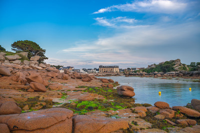 粉色花岗岩海岸，佩罗斯古雷，布列塔尼