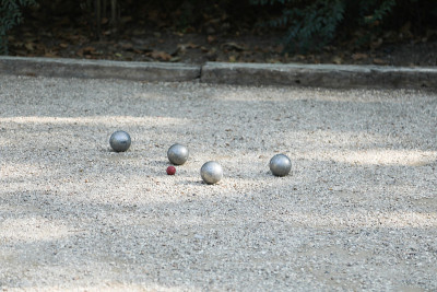 著名的法国游戏“la petanque”